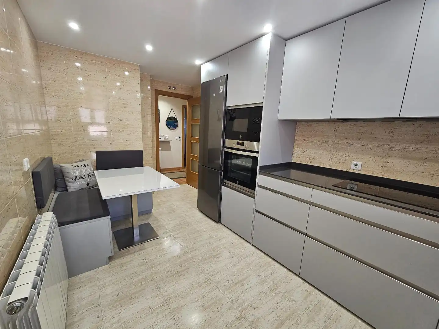 Kitchen of Flat for sale in Villanueva de la Cañada  with Air Conditioner and Heating