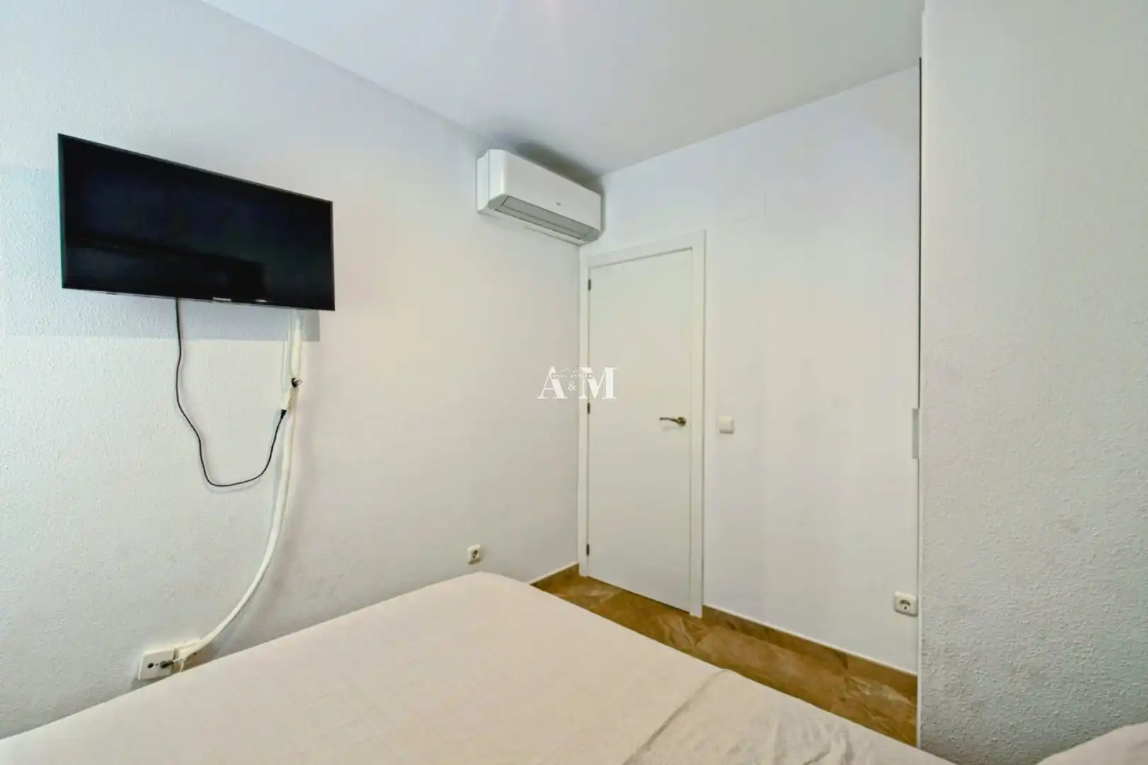 Schlafzimmer von Wohnung zur Miete in Guardamar del Segura mit Klimaanlage, Heizung und Terrasse