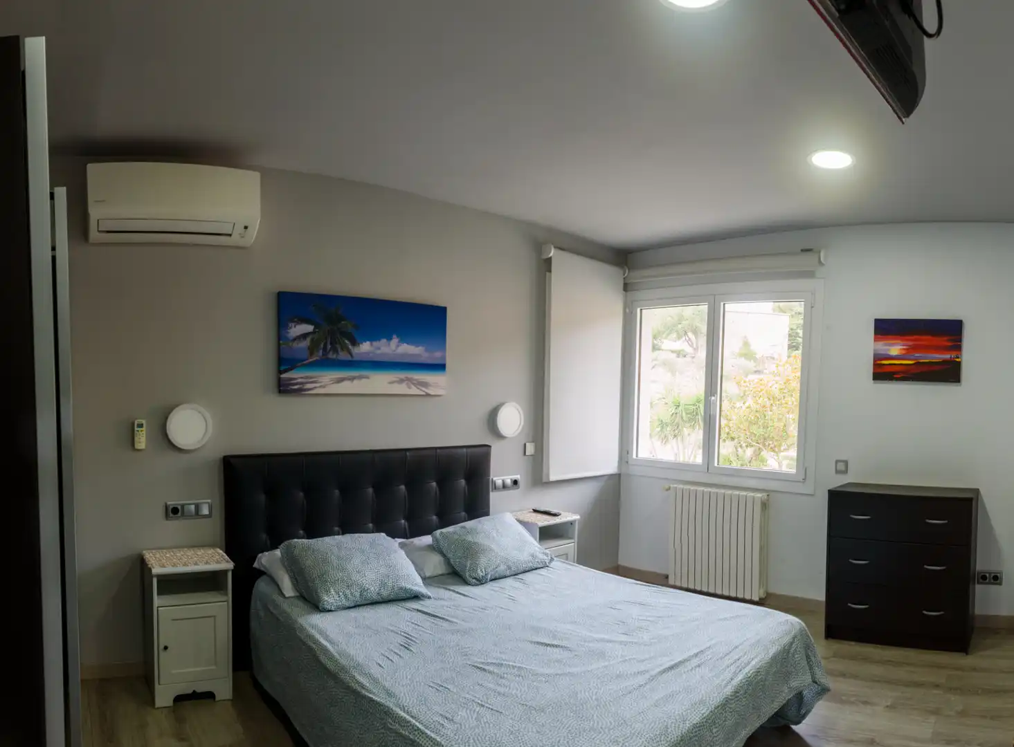Schlafzimmer von Haus oder Chalet zum Verkauf in Agullana mit Klimaanlage, Heizung und Privatgarten