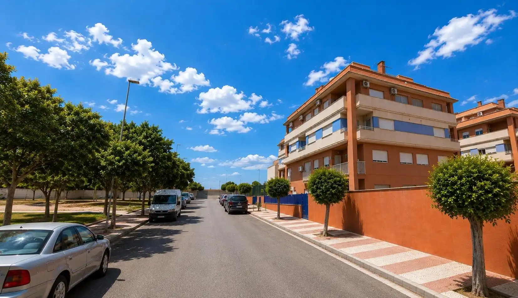 Vista exterior de Piso en venta en Roquetas de Mar con Jardín privado y Piscina comunitaria