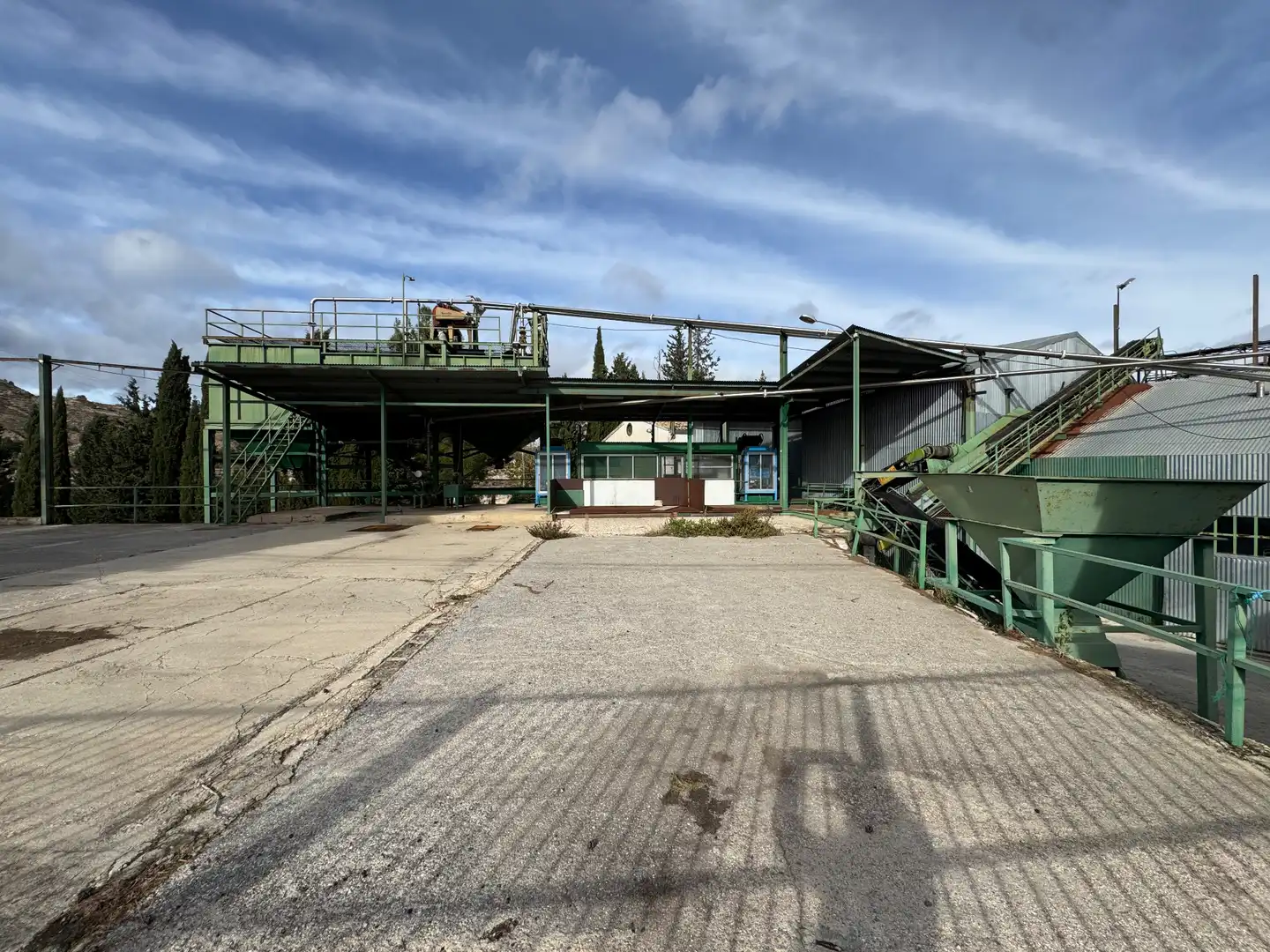 Vista exterior de Nave industrial en venta en Cehegín con Calefacción y Alarma
