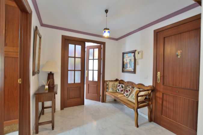 Pis en venda en Ronda amb Terrassa i Balcó