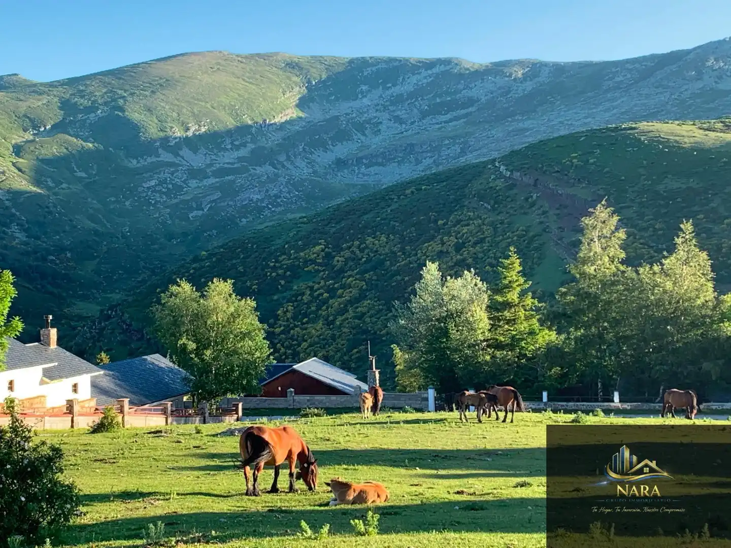 Vista exterior de Àtic en venda en Hermandad de Campoo de Suso amb Calefacció, Terrassa i Traster
