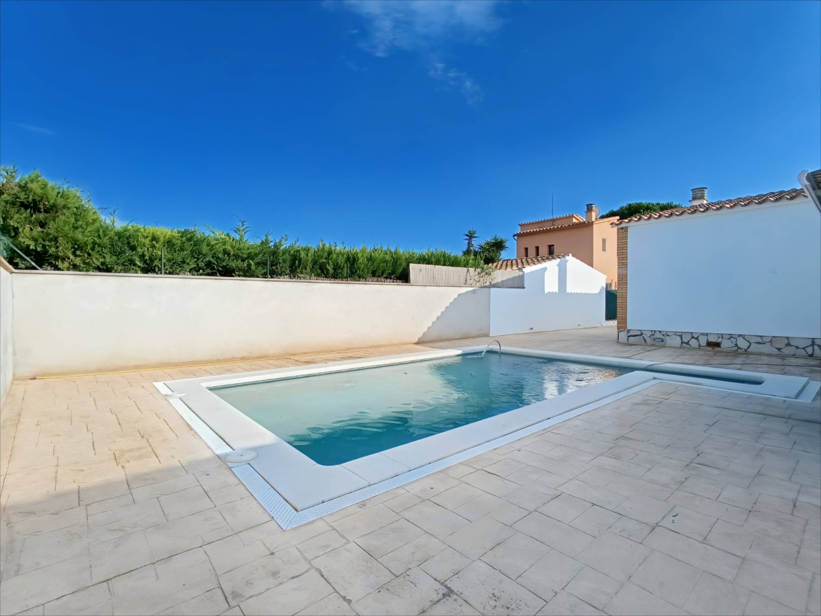 Swimming pool of Houses for sale in Sant Pere Pescador  with Private garden, Terrace and Storage room