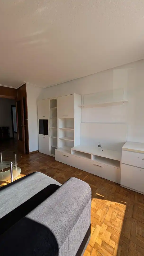 Sala d'estar de Pis de lloguer en Piélagos amb Calefacció i Terrassa