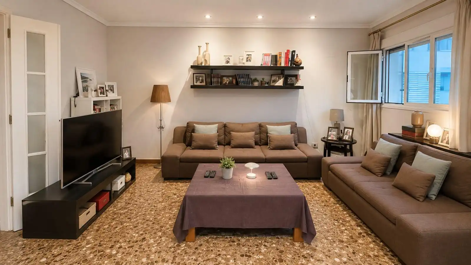 Living room of Flat for sale in Valencia  with Air Conditioner, Heating and Private garden