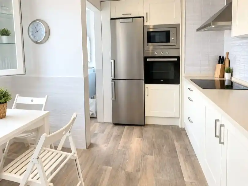Cocina de Dúplex de alquiler en Algeciras con Aire acondicionado, Parquet y Amueblado