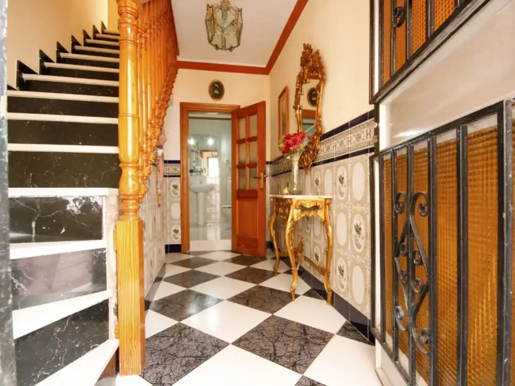 Detached homes for sale in Coín