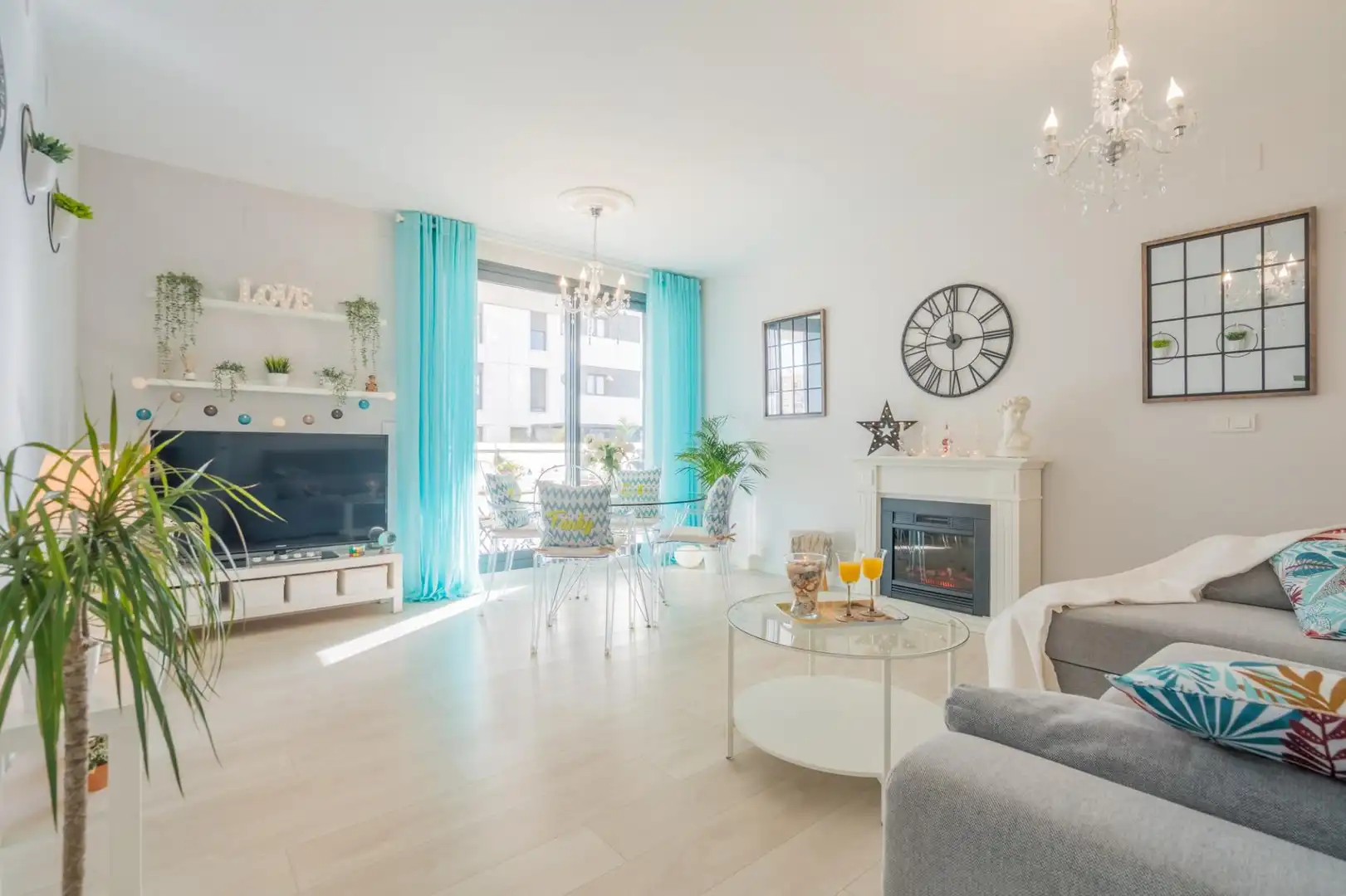Sala de estar de Piso en venta en Valencia con Aire acondicionado, Terraza y Piscina comunitaria