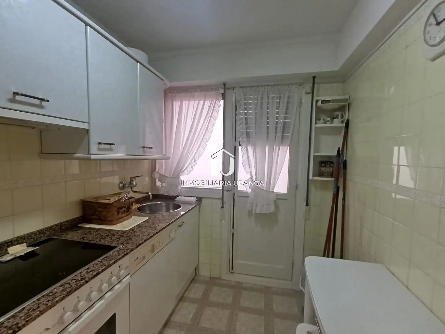 Küche von Wohnung zum Verkauf in Laredo mit Terrasse und Möbliert