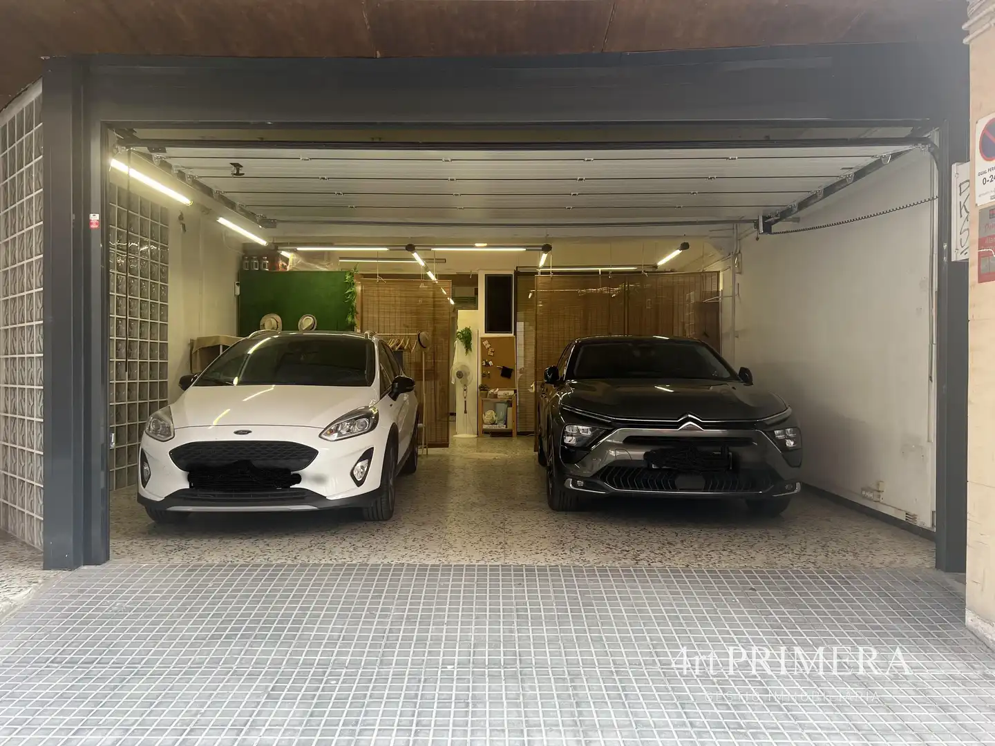 Parking de Estudio en venta en Granollers con Calefacción, Parquet y Trastero