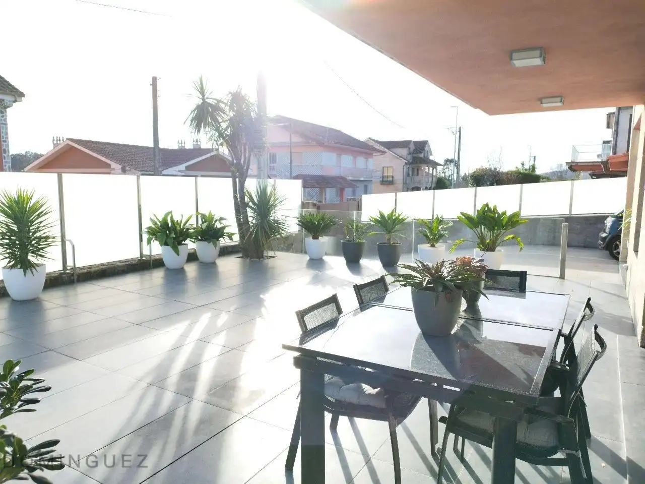 Terrassa de Casa o xalet en venda en Pontevedra Capital  amb Calefacció, Jardí privat i Terrassa