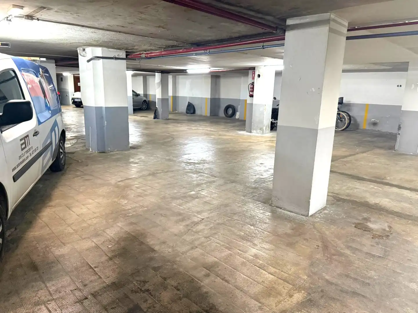 Parking de Piso en venta en Avilés con Calefacción, Parquet y Terraza