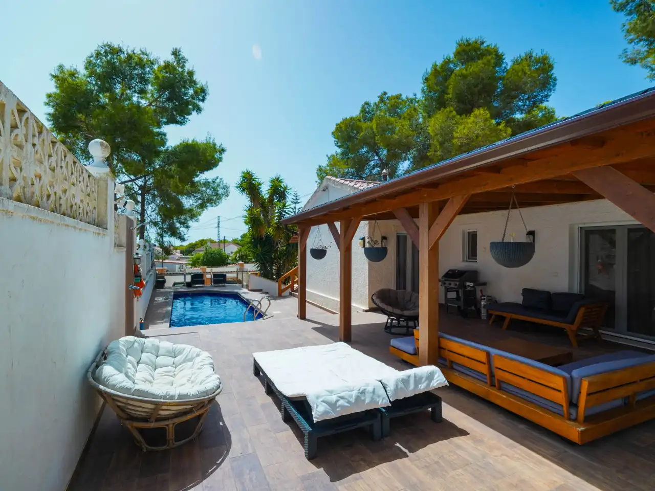 Casa con piscina en venta en El Pinar de Campoverde, imagen 3
