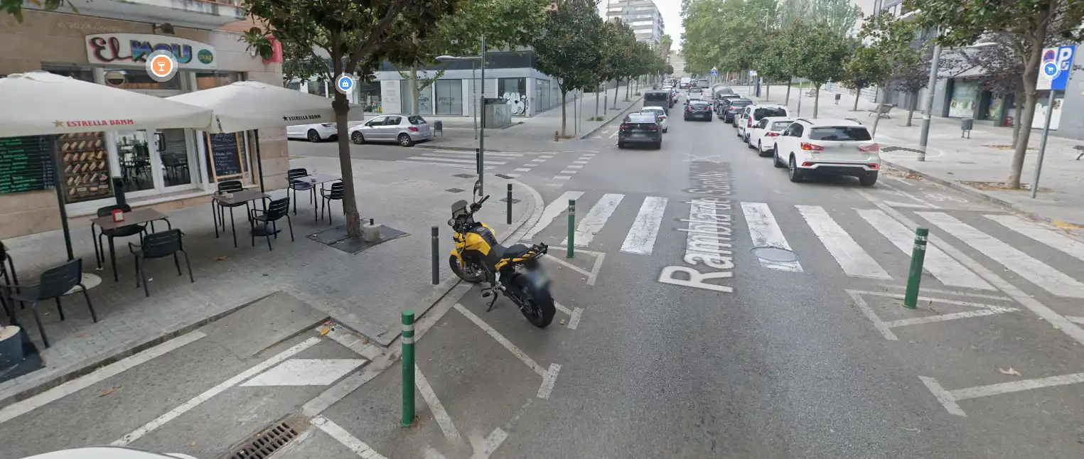 Außenansicht von Loft zum Verkauf in Terrassa mit Parkett