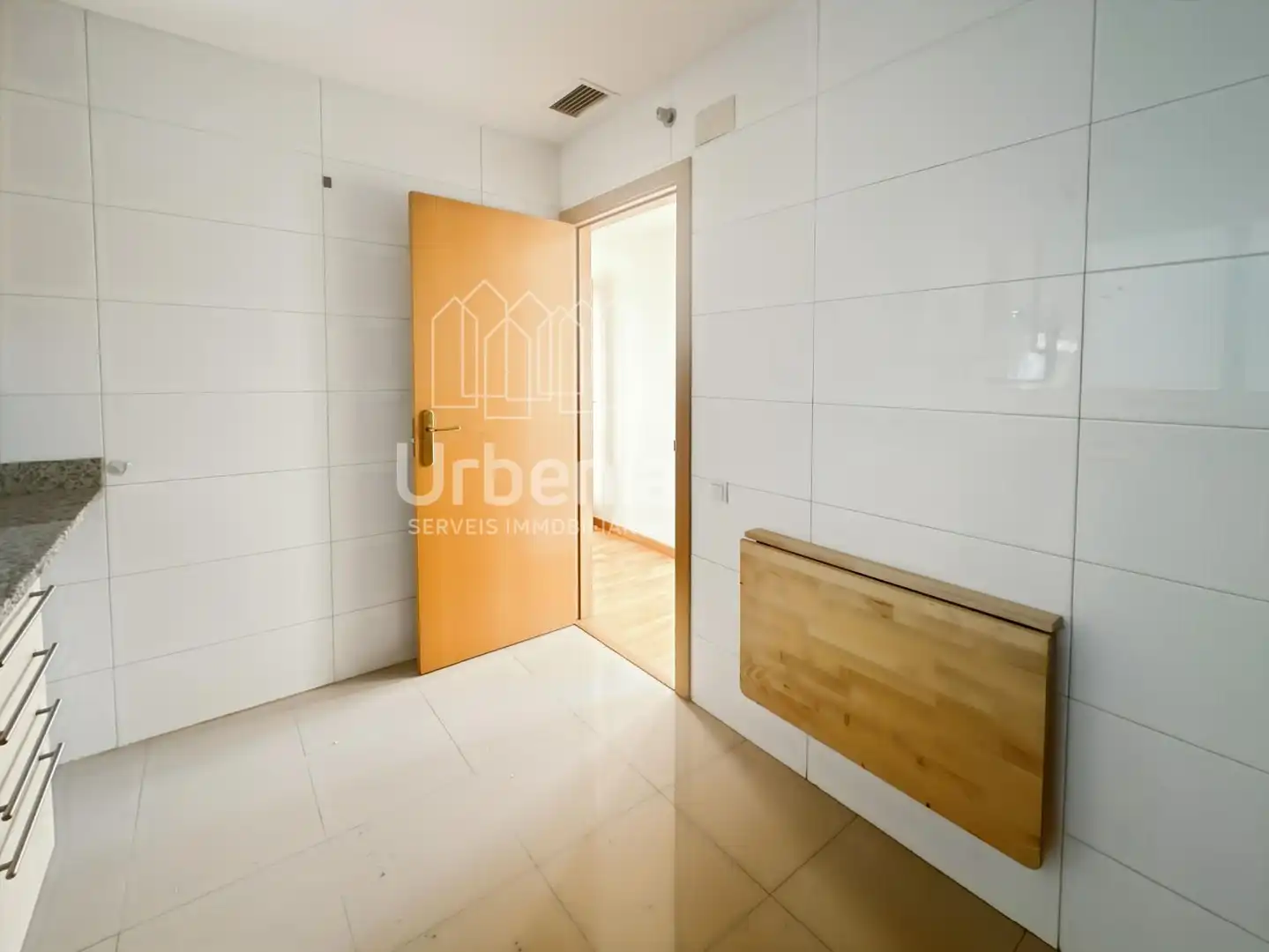 Piso en venta en Mataró con Calefacción, Terraza y Trastero