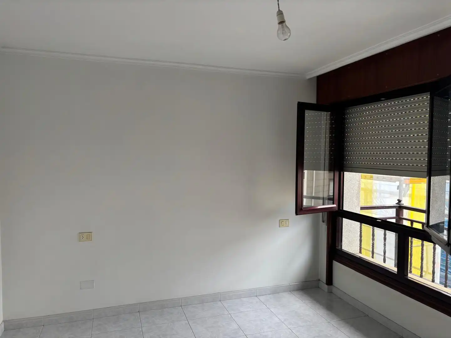 Flat with terrace for sale in Rúa Luis Calvo, imagen 3
