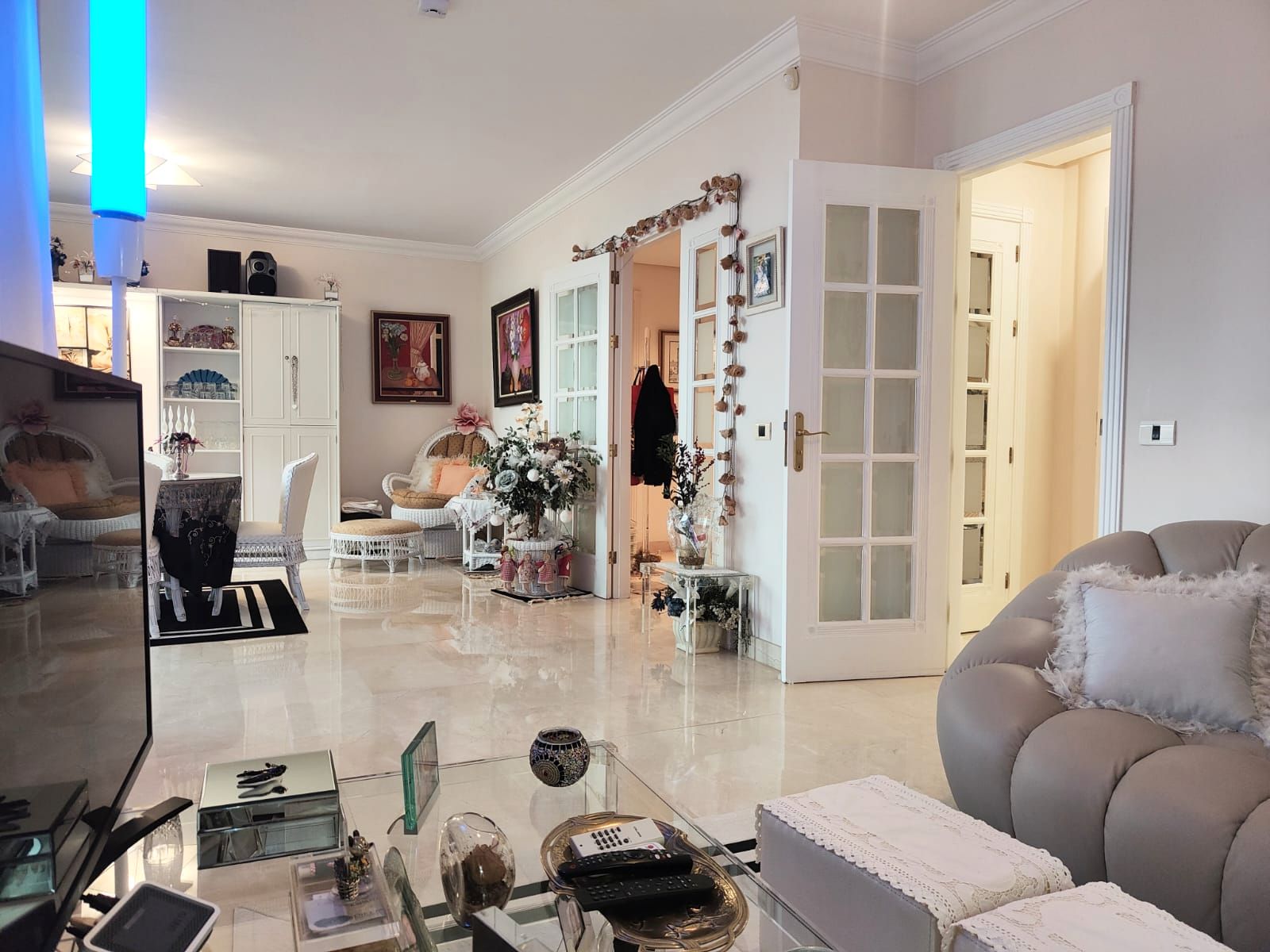 Living room of Flat for sale in  Santa Cruz de Tenerife Capital  with Air Conditioner, Private garden and Parquet flooring