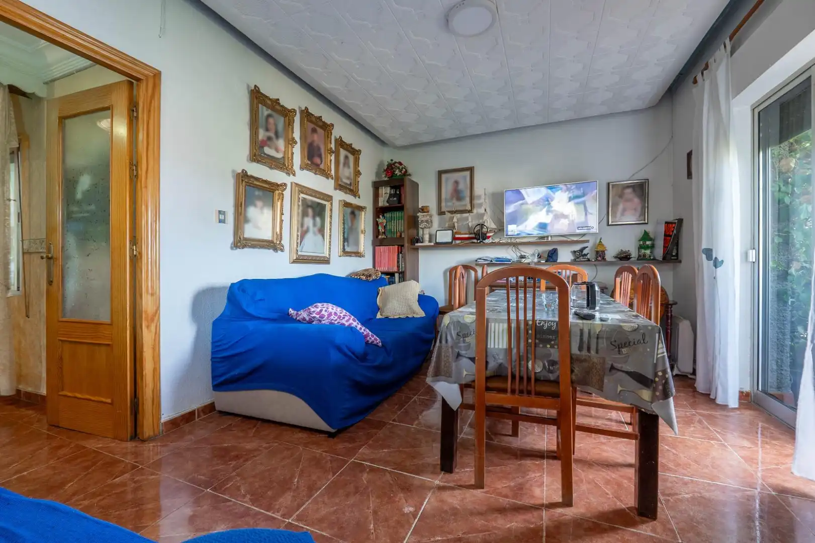 Sala de estar de Casa o chalet en venta en La Zubia con Calefacción, Jardín privado y Terraza