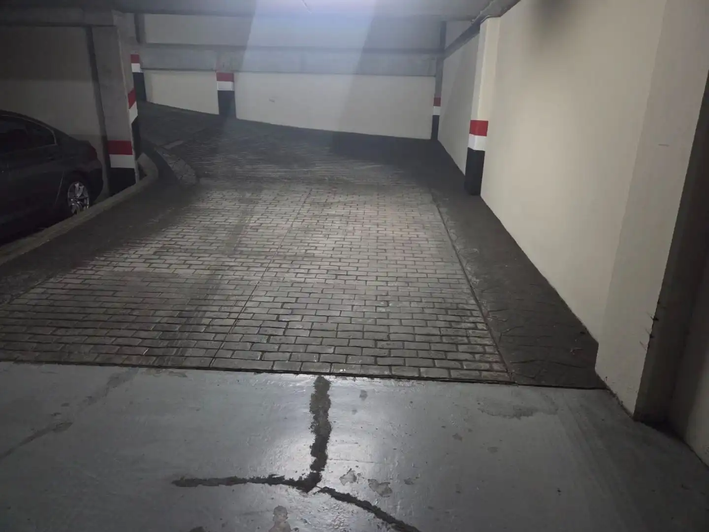 Parkplatz von Garage zum Verkauf in Arucas