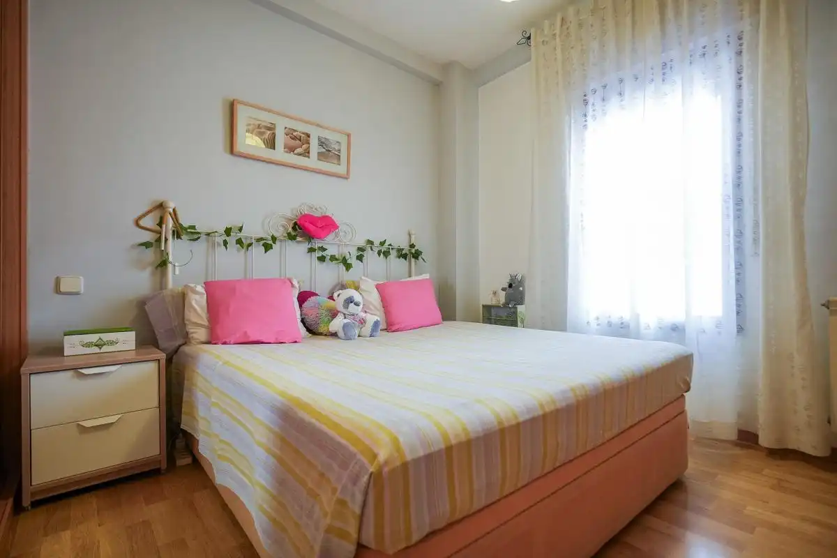 Bedroom of Flat for sale in Madrid  with Heating