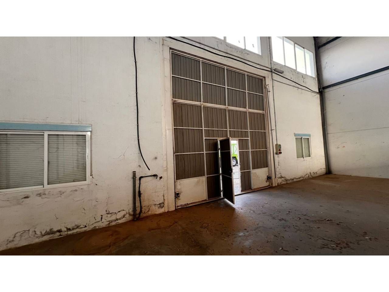Exterior view of Industrial buildings for sale in La Gineta