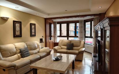 Living room of Flat for sale in  Albacete Capital  with Heating, Storage room and Balcony