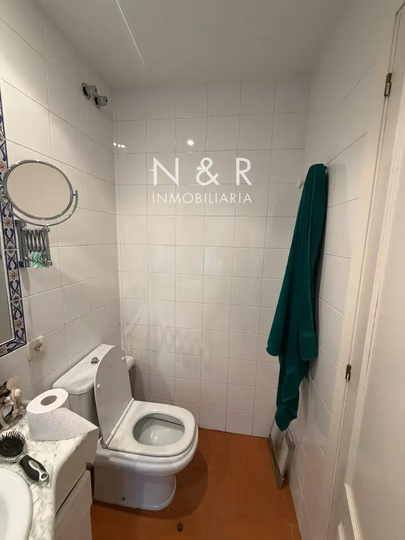 Bany de Casa o xalet en venda en Teo amb Calefacció i Moblat