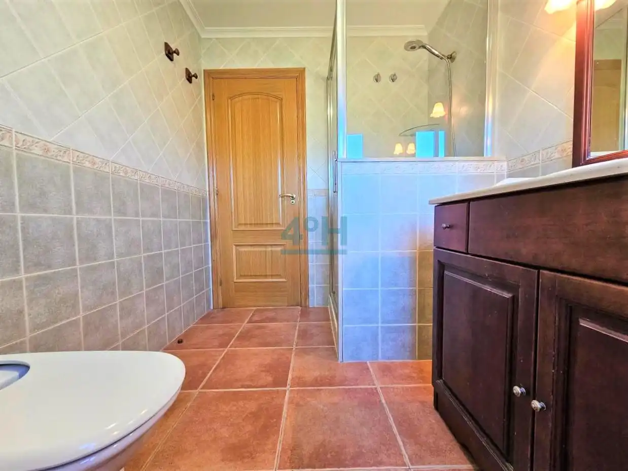 Baño de Casa o chalet en venta en O Pereiro de Aguiar  con Calefacción, Jardín privado y Terraza