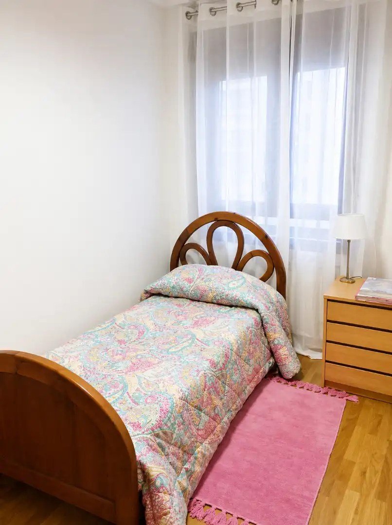 Habitación de Piso de alquiler en Santander con Calefacción, Amueblado y Horno