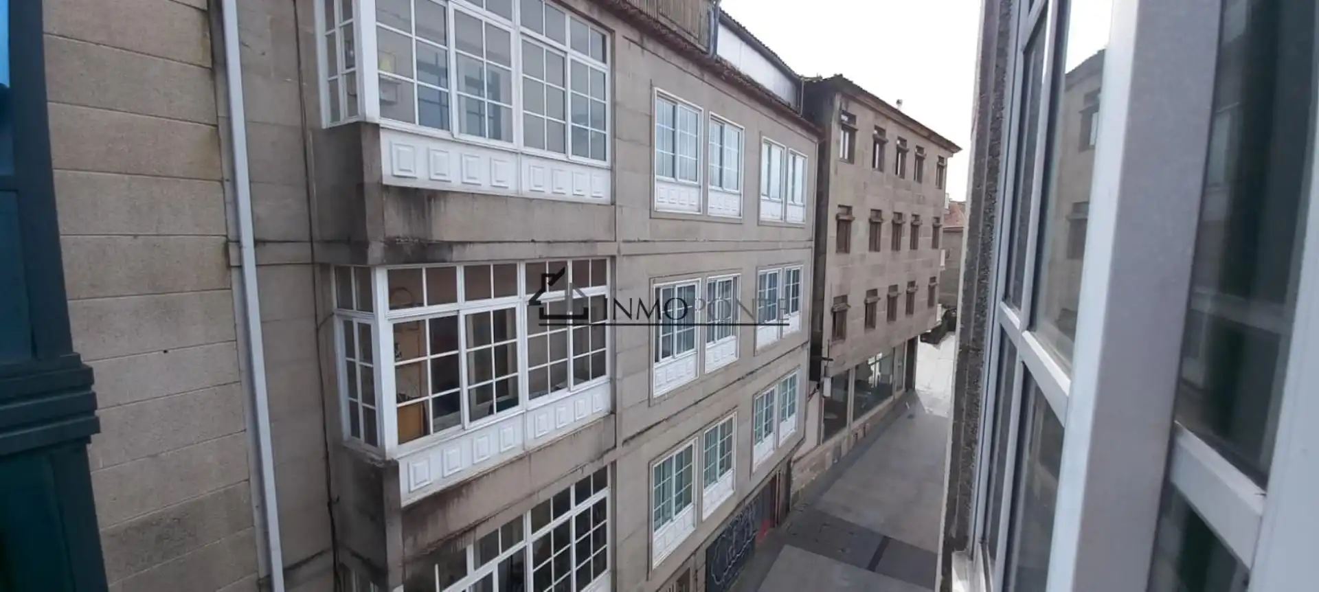 Vista exterior de Pis en venda en Pontevedra Capital 
