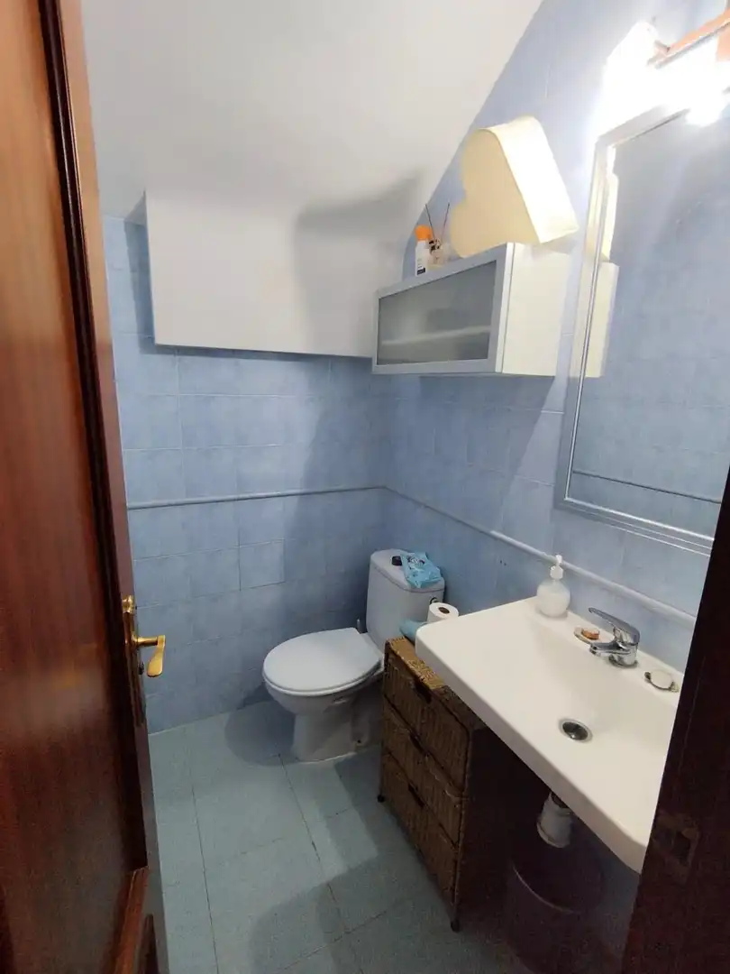 Baño de Casa adosada en venta en Burguillos con Terraza y Piscina comunitaria