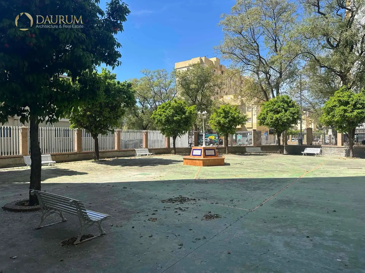 Exterior view of Flat for sale in Sevilla  with Air Conditioner, Heating and Terrace