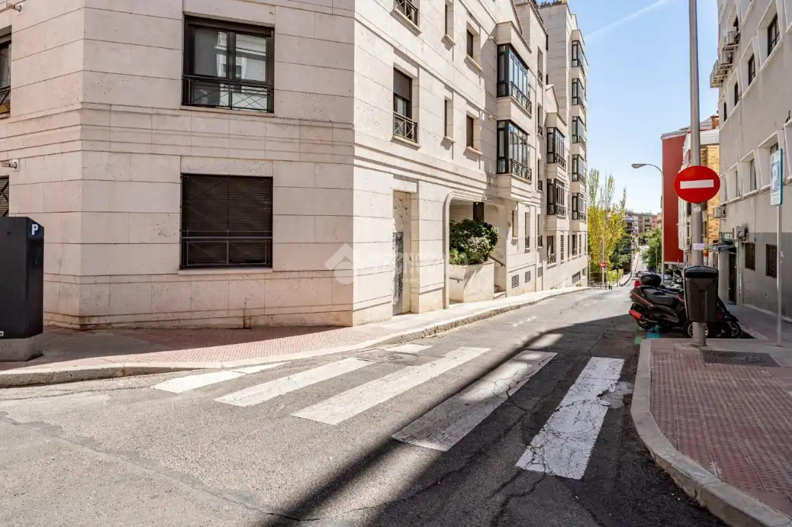 Vista exterior de Piso en venta en Madrid con Aire acondicionado, Calefacción y Terraza