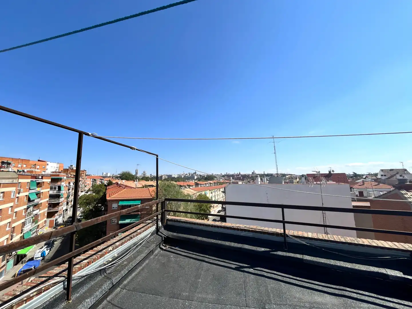 Vista exterior de Piso en venta en Latina