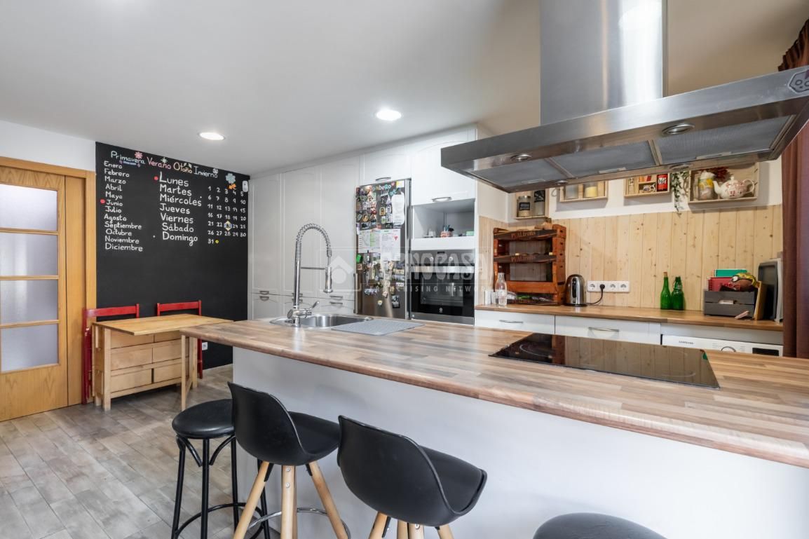 Kitchen of Single-family semi-detached for sale in Torrelodones  with Heating