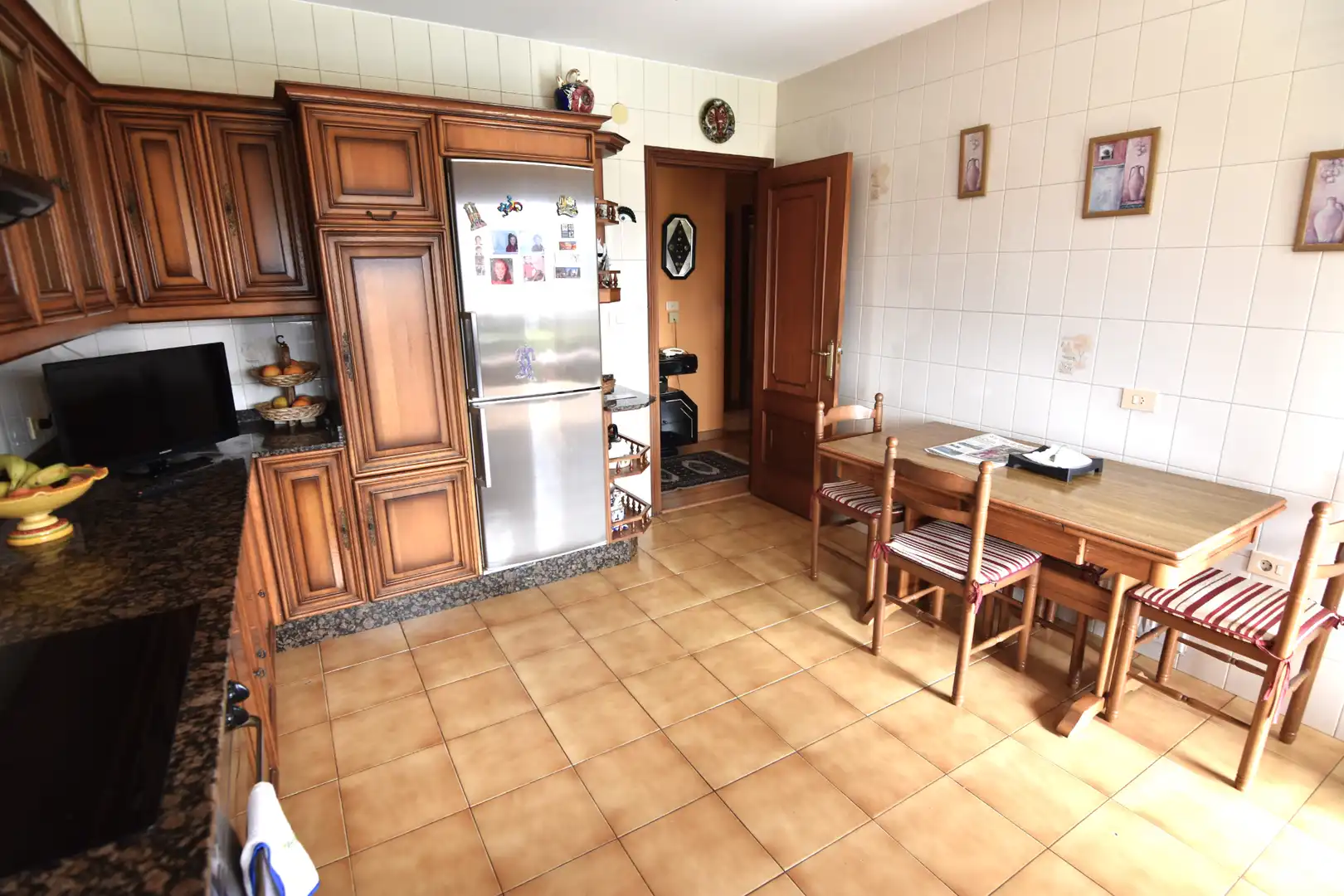 Cocina de Casa o chalet en venta en Oleiros con Calefacción, Jardín privado y Parquet