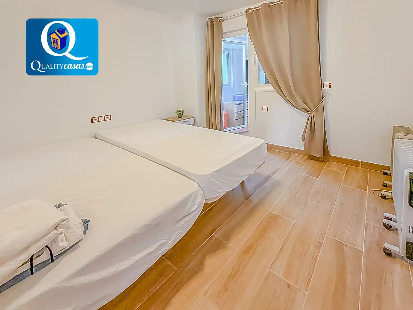 Bedroom of Flat for sale in Pueblo Español - Coveta Fumá