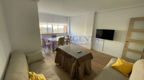 Foto 3 de Piso de alquiler en Centro, Cáceres Capital