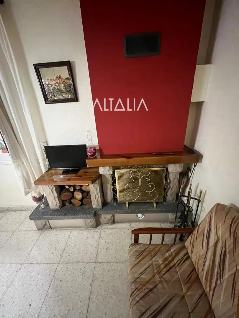 Sala de estar de Casa adosada en venta en Fuentes con Calefacción, Terraza y Trastero
