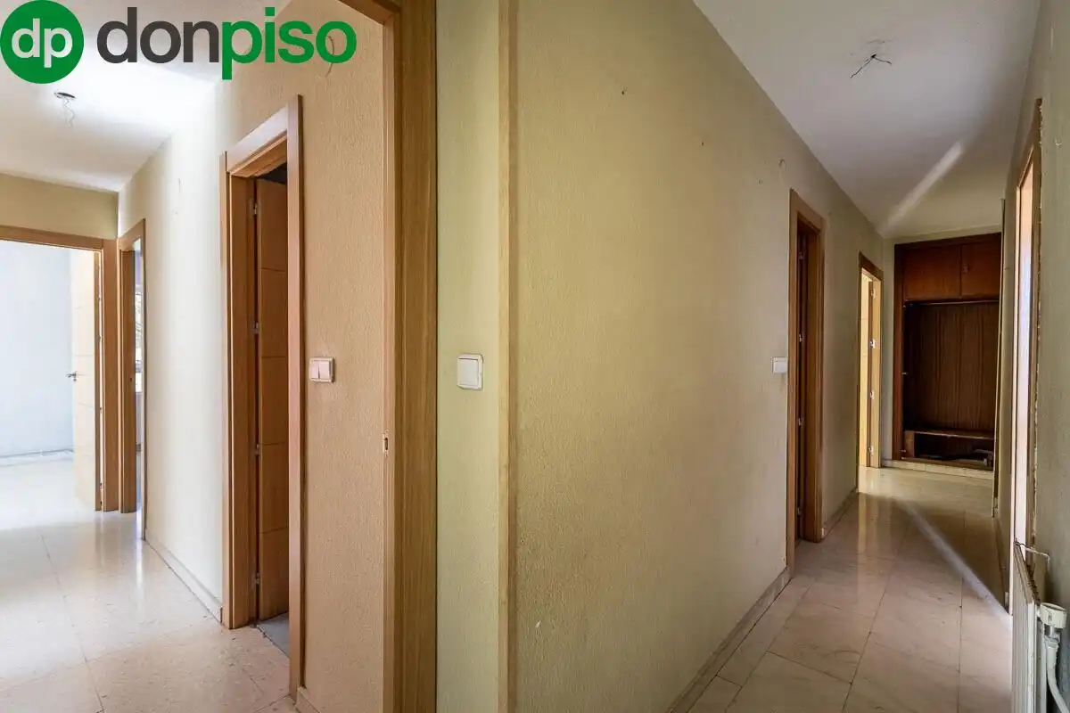 Piso en venta en Calle Bajo de Huétor, 19, Cervantes