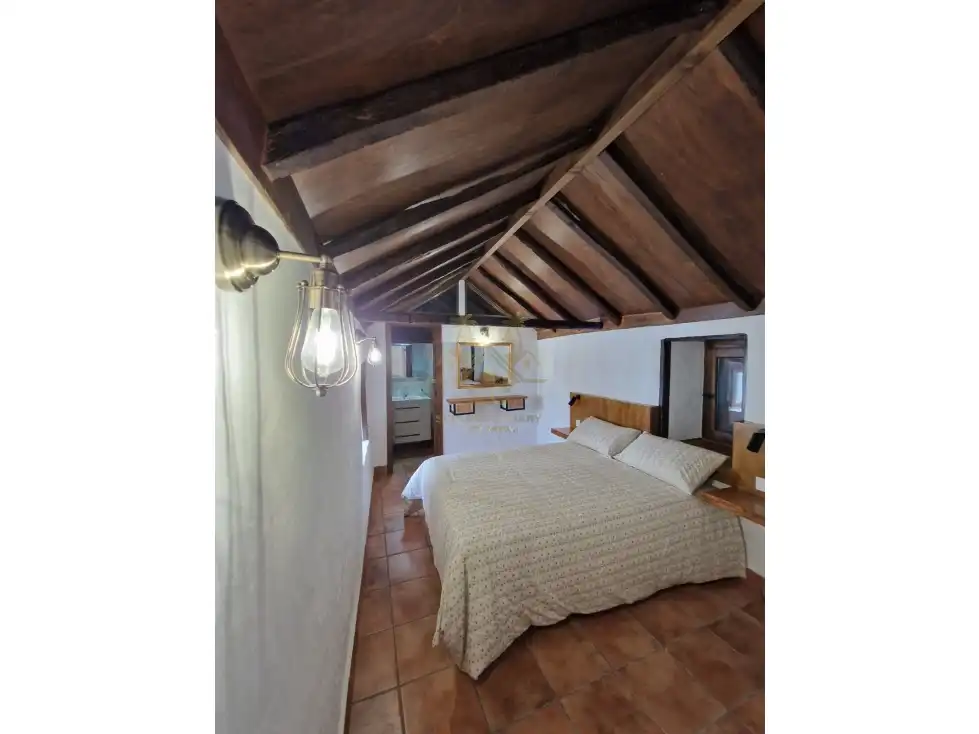 Dormitori de Casa o xalet en venda en Icod de los Vinos amb Terrassa i Moblat