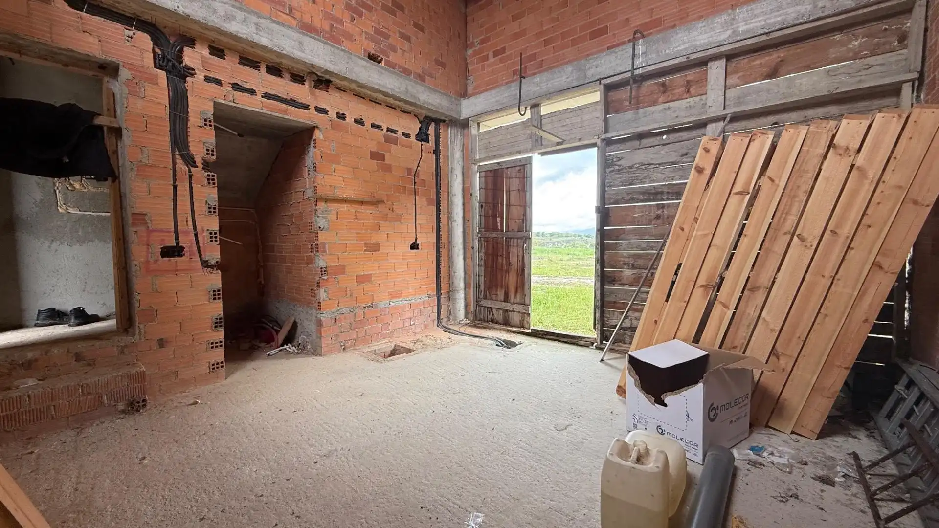 Casa adosada en venta en Allariz con Calefacción, Jardín privado y Terraza