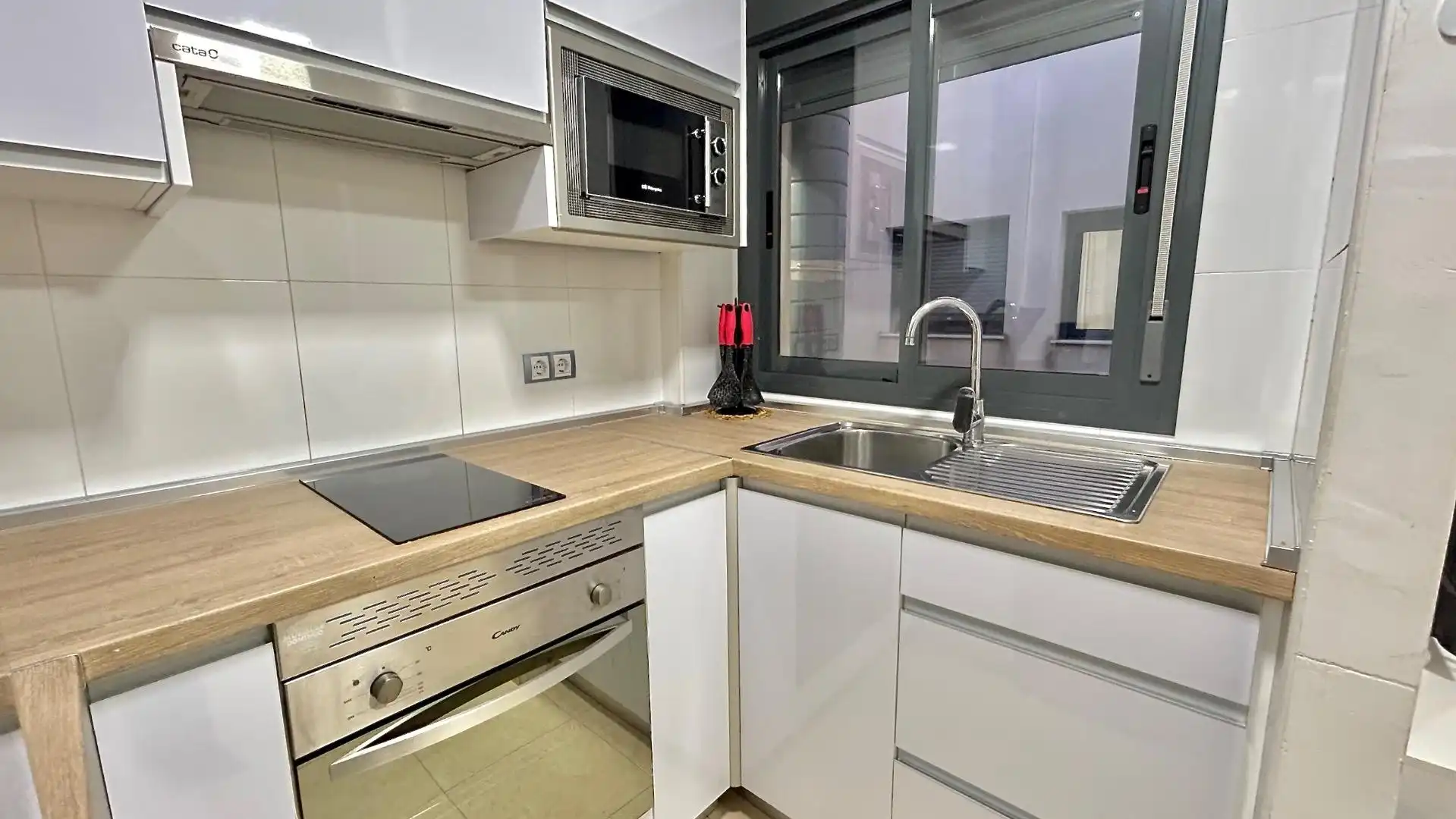 Appartamento con terrazza in vendita a Calle Calle de las Higueras, 95, imagen 26