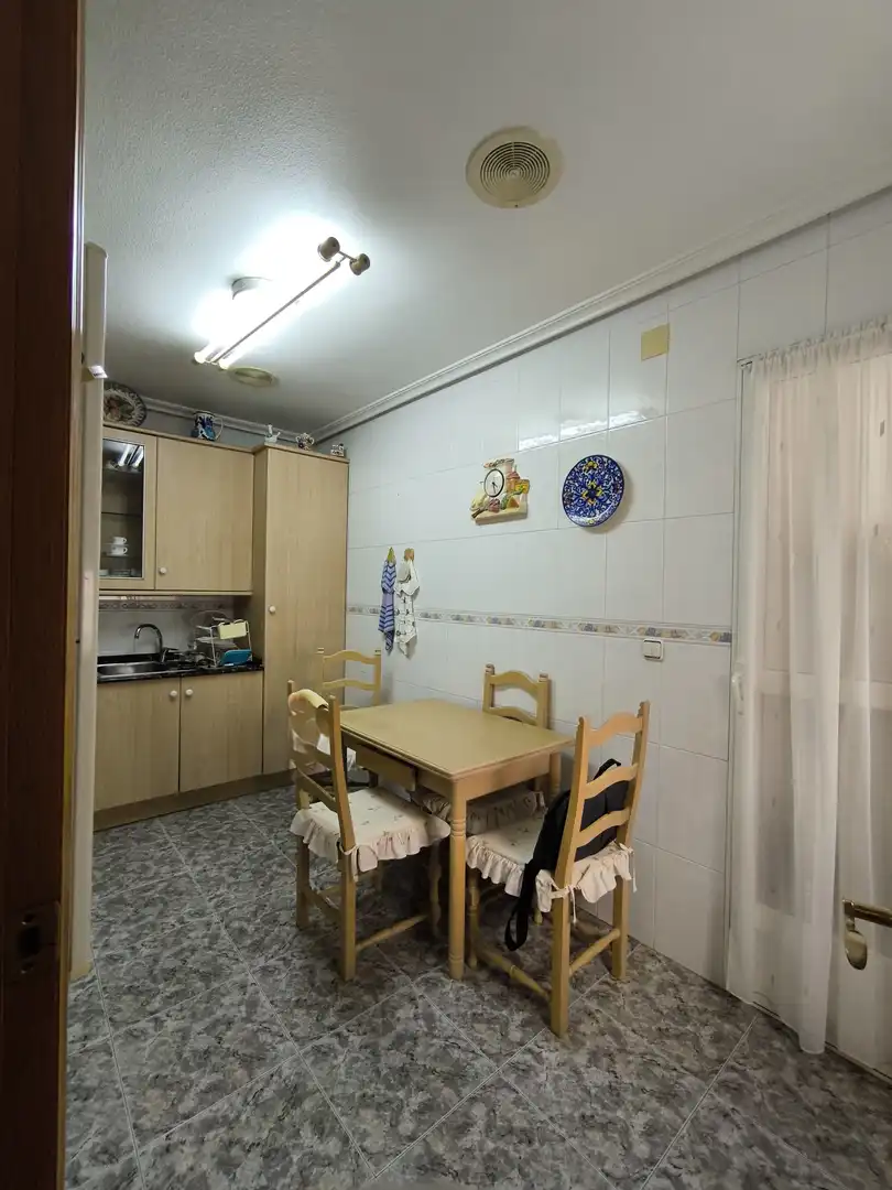 Cocina de Piso en venta en Alcantarilla con Trastero y Amueblado