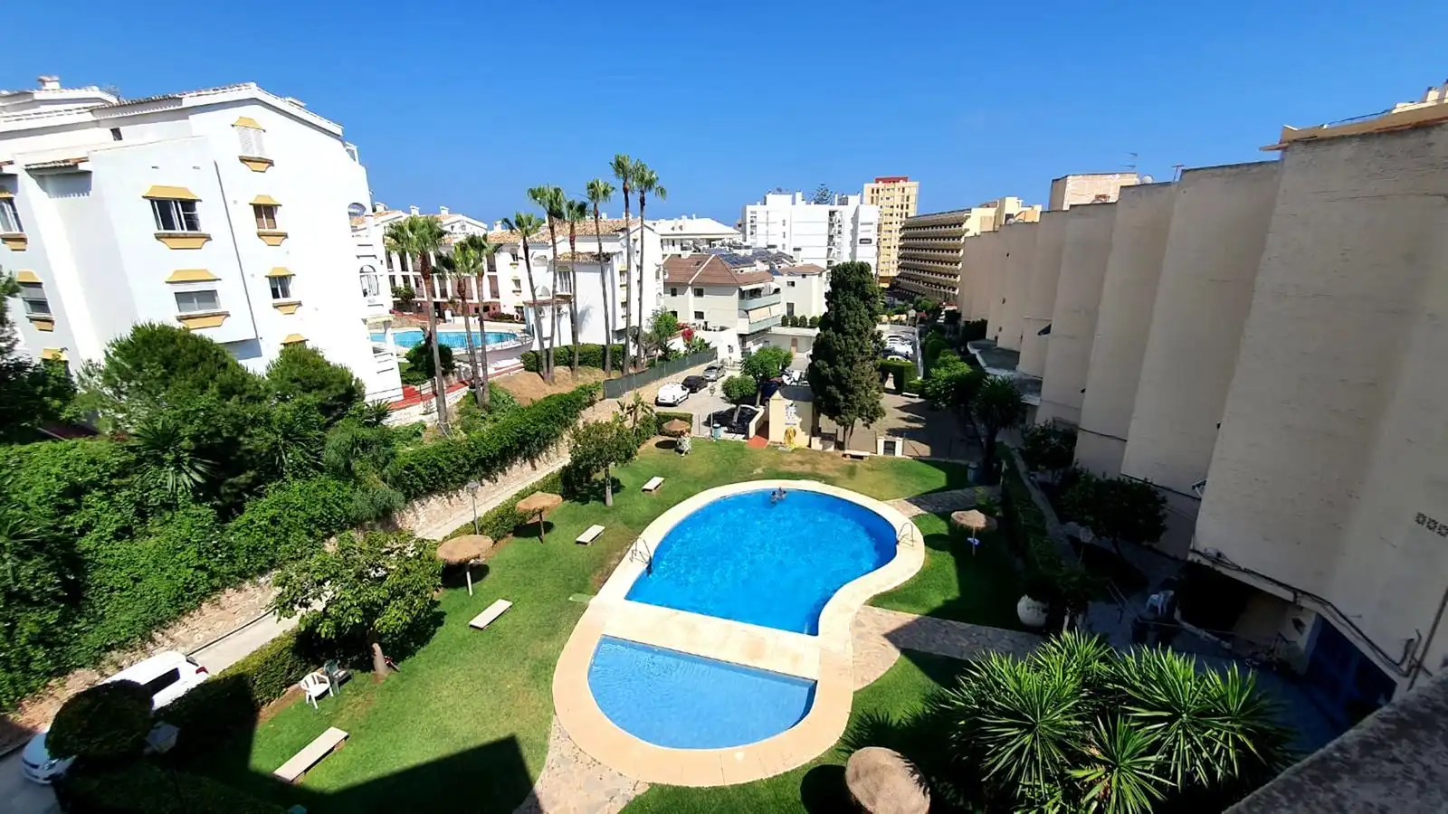 Vista exterior de Apartamento en venta en Fuengirola con Horno, Lavadora y Microondas