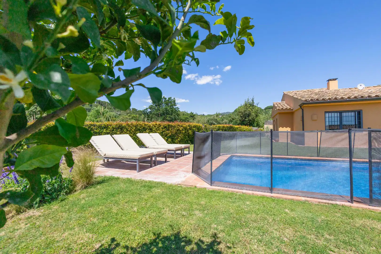 Piscina de Casa o xalet en venda en Sant Vicenç de Montalt amb Aire condicionat, Calefacció i Jardí privat