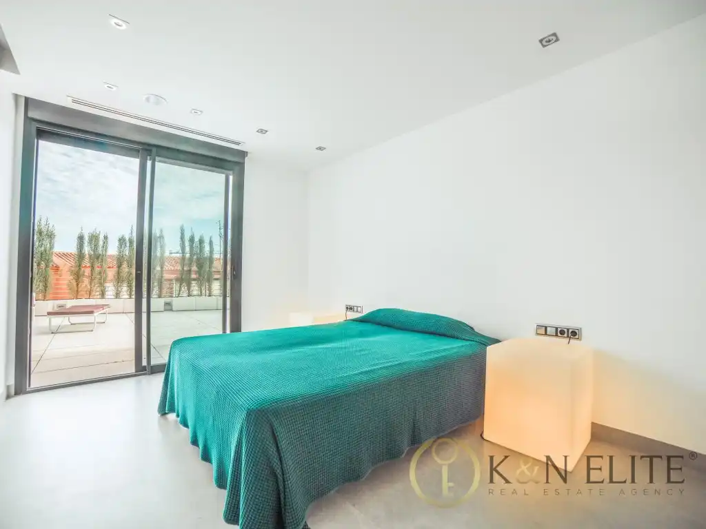 Habitación de Dúplex en venta en Benidorm con Aire acondicionado y Piscina