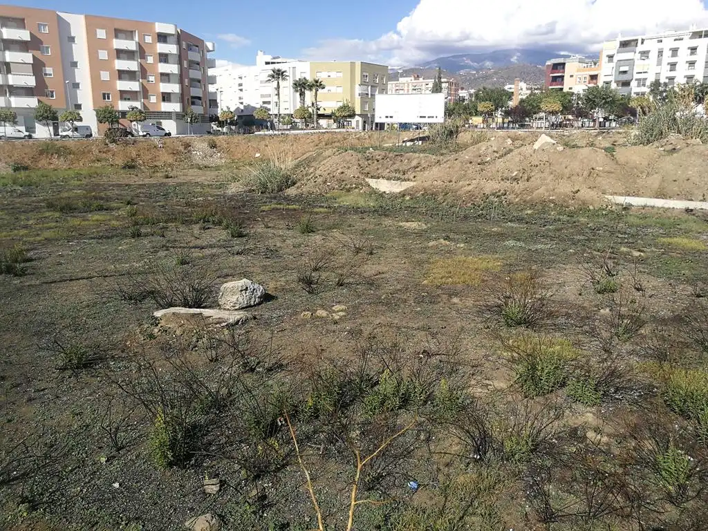 Residencial en venta en Aceituneros, Camino Viejo de Málaga