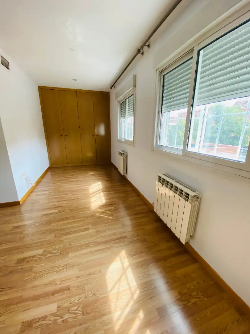 Detached homes for sale in Calle Secundino Zuazo, La Garena